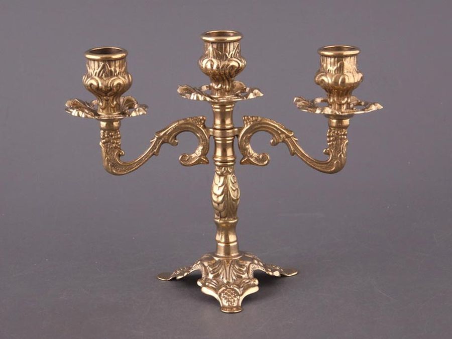 Свеча в подсвечнике. Подсвечник для нескольких. Подсвечник. Свеча в подсвечнике. Подсвечник.