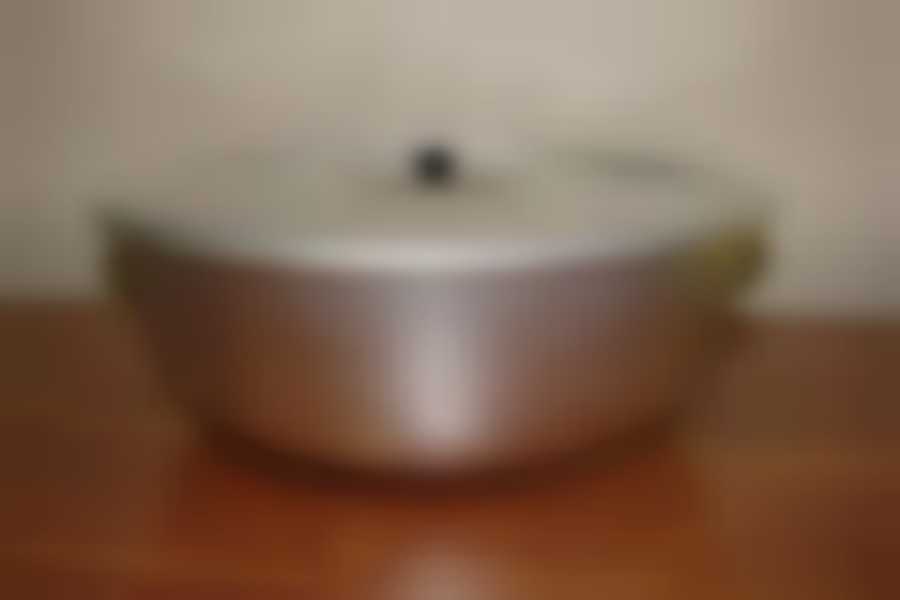 Миска 36см с крышкой объем 10 литров