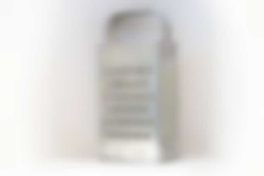 Терка Универсальная с металлической ручкой