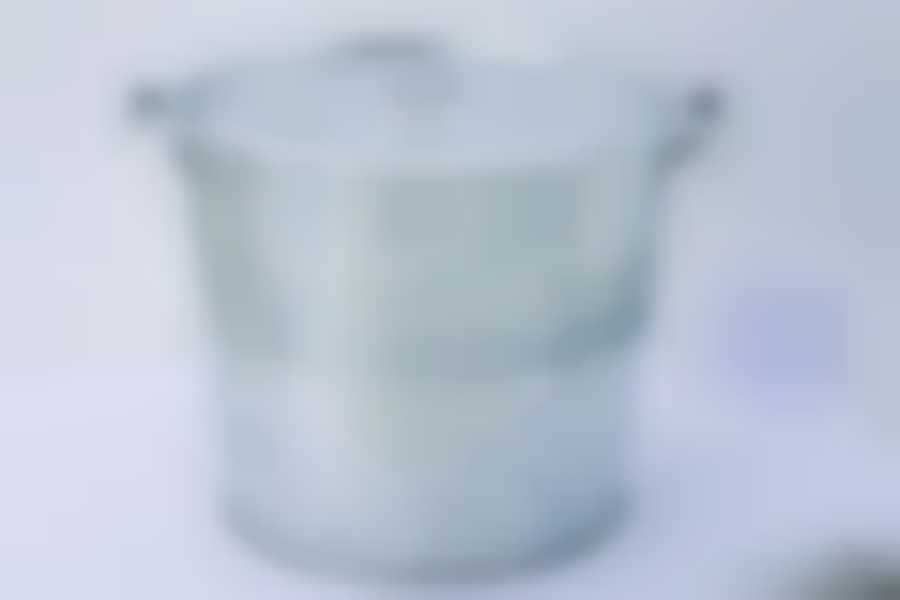 Бак для белья оцинкованный, с крышкой, 32 л