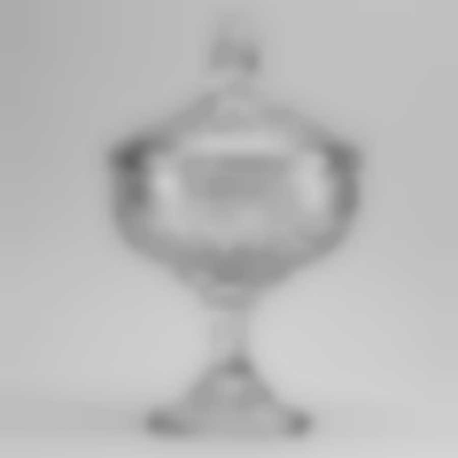 Конфетница на ножке с крышкой"Вега" 15 см