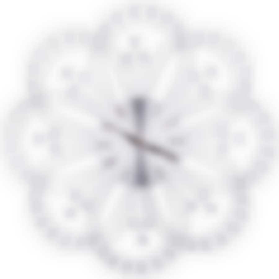 Часы настенные 36*36*4 см циферблат диаметр=12 см.