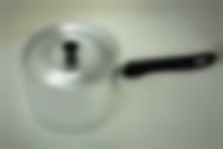 Кастрюля 1,5л пластиковая ручка