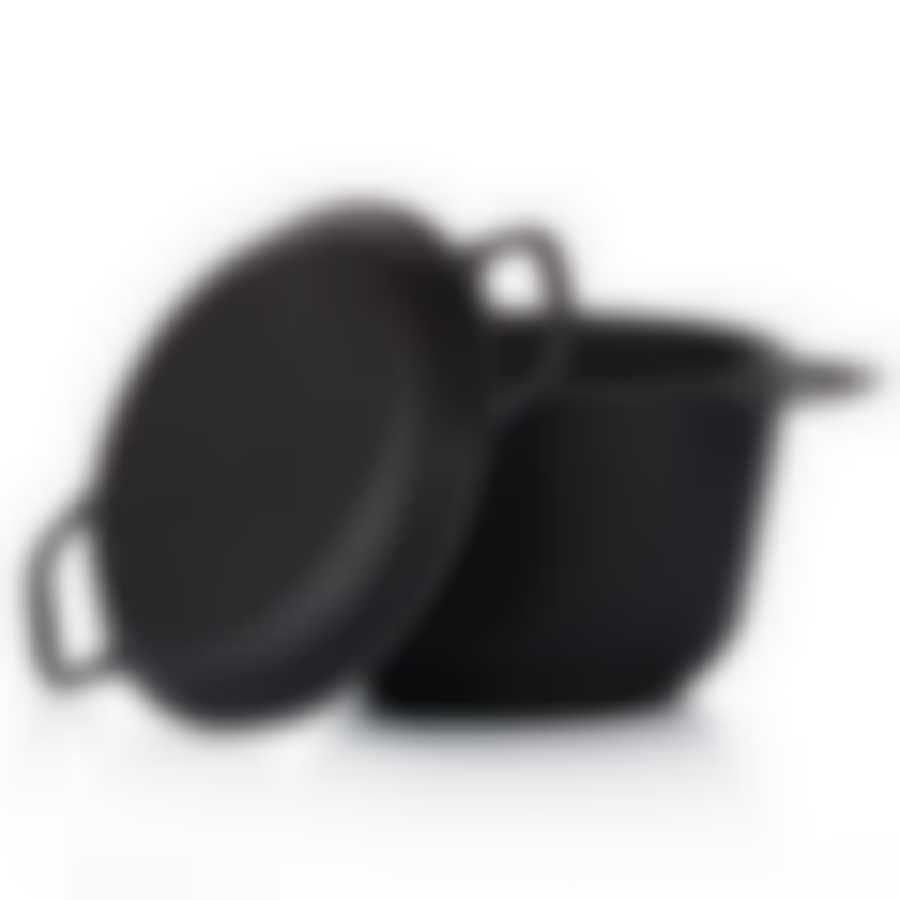 Кастрюля чугунная с крышкой-сковородкой, объем 4 л