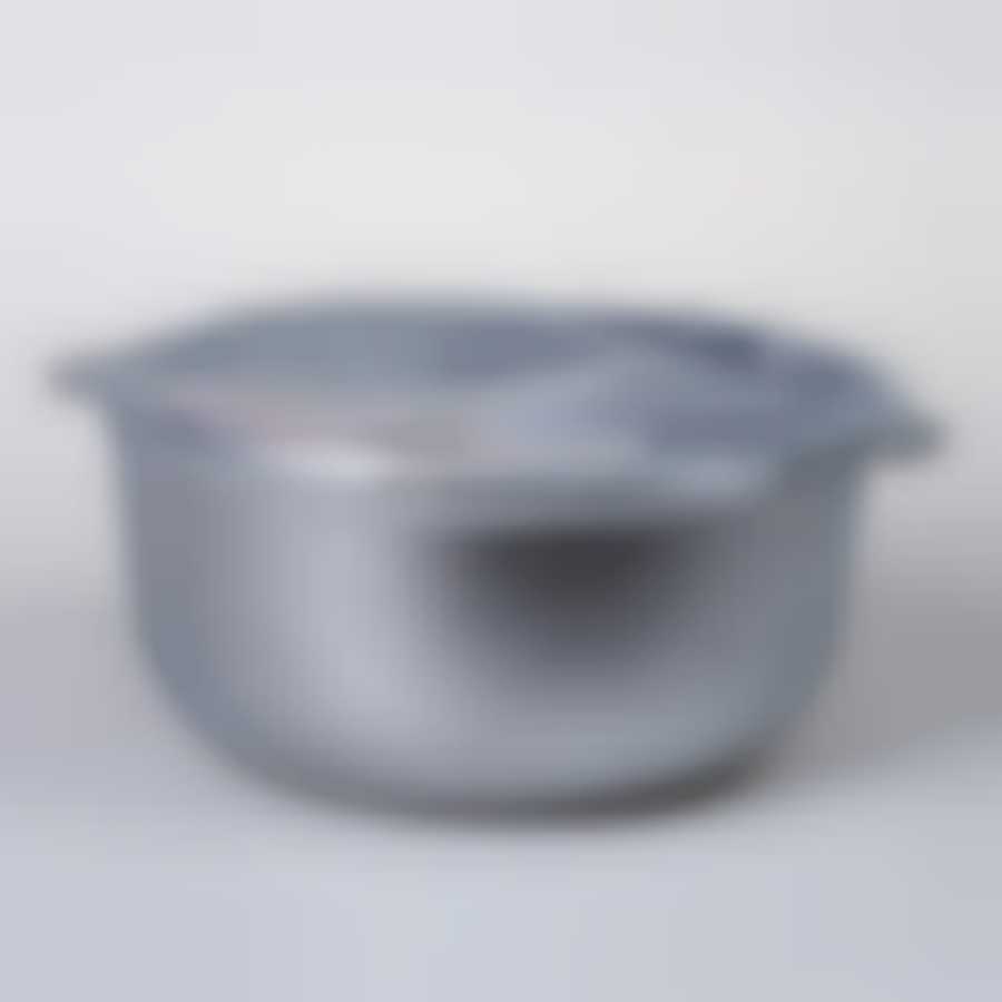 Кастрюля с крышкой 3 л