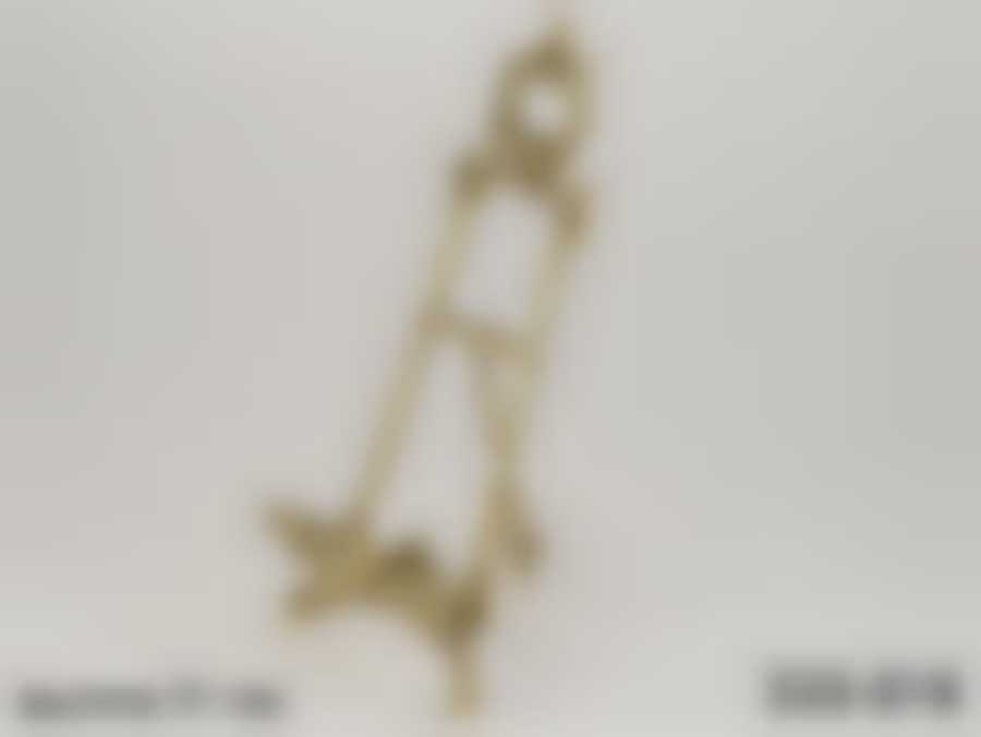 Подставка для книг высота=31 см.