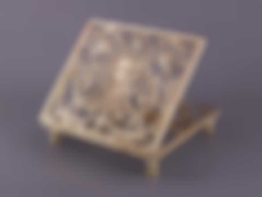 Подставка для книги.29*25*6,5 см