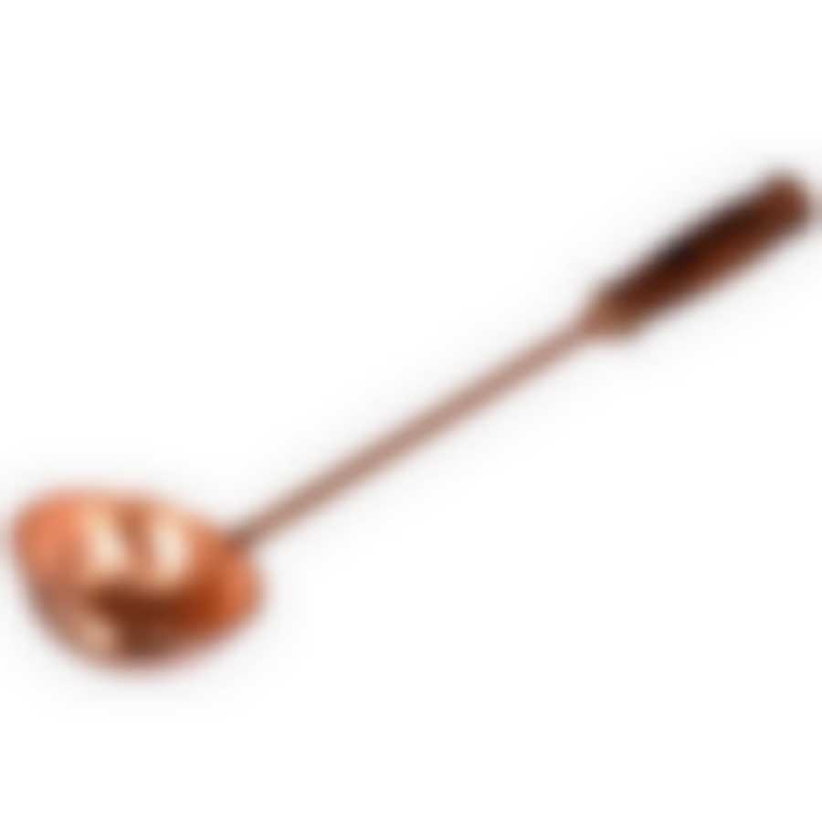 Ковш из меди 0,2 л, длина 45 см.