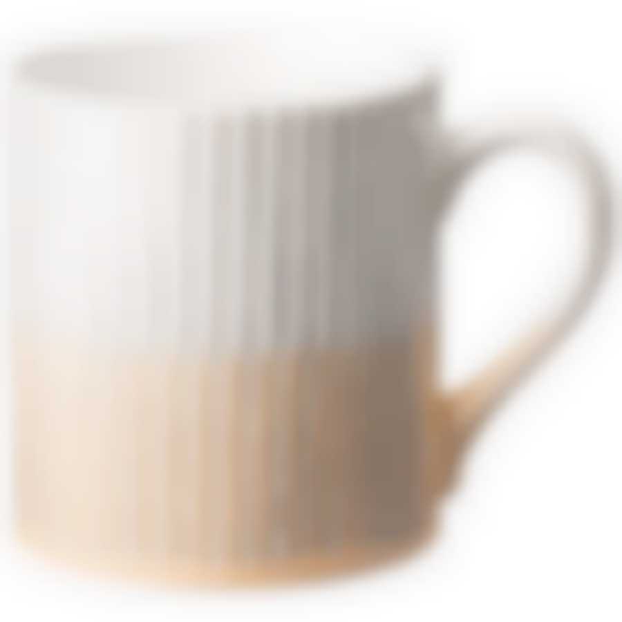 Кружка бело-бежевая 530 мл 