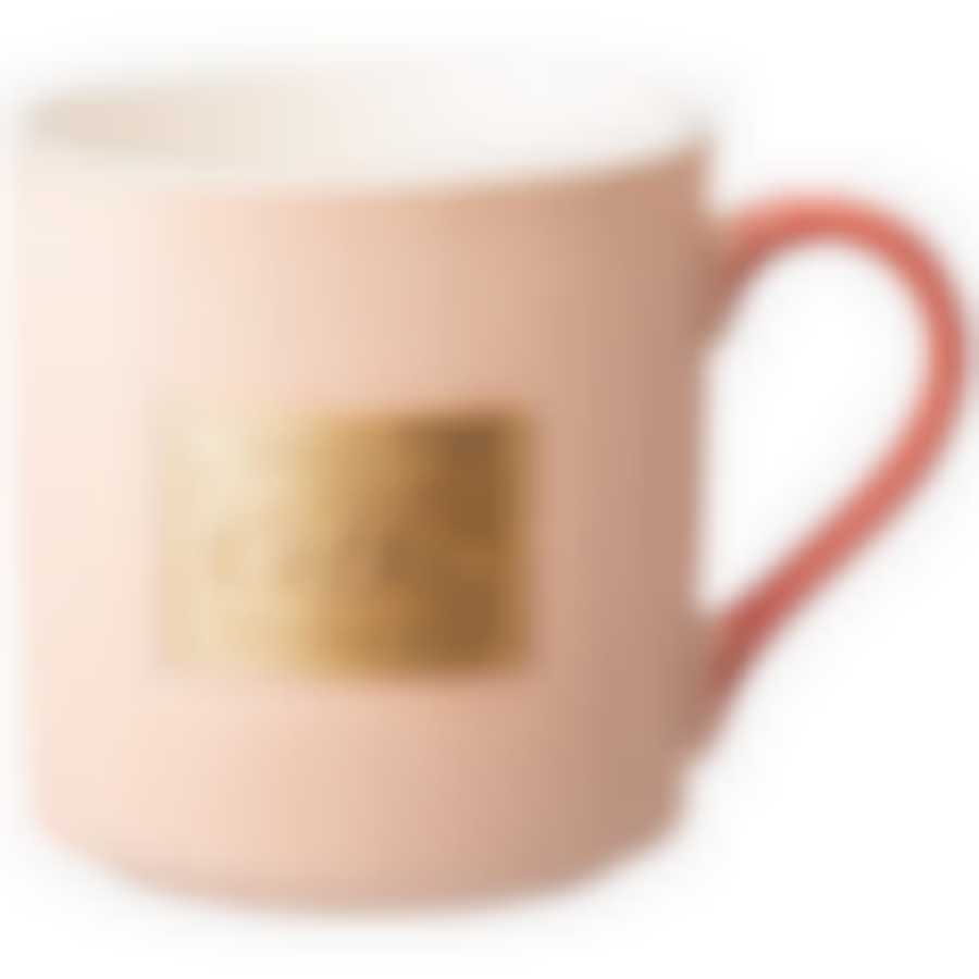 Кружка розовая с золотой деталью 360 мл 