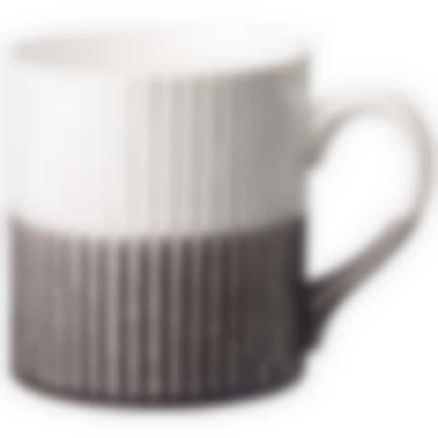 Кружка бело-серая 530 мл 