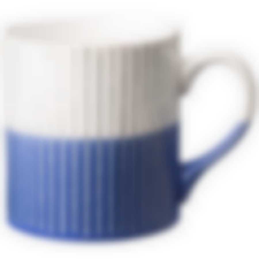 Кружка бело-синяя 530 мл 