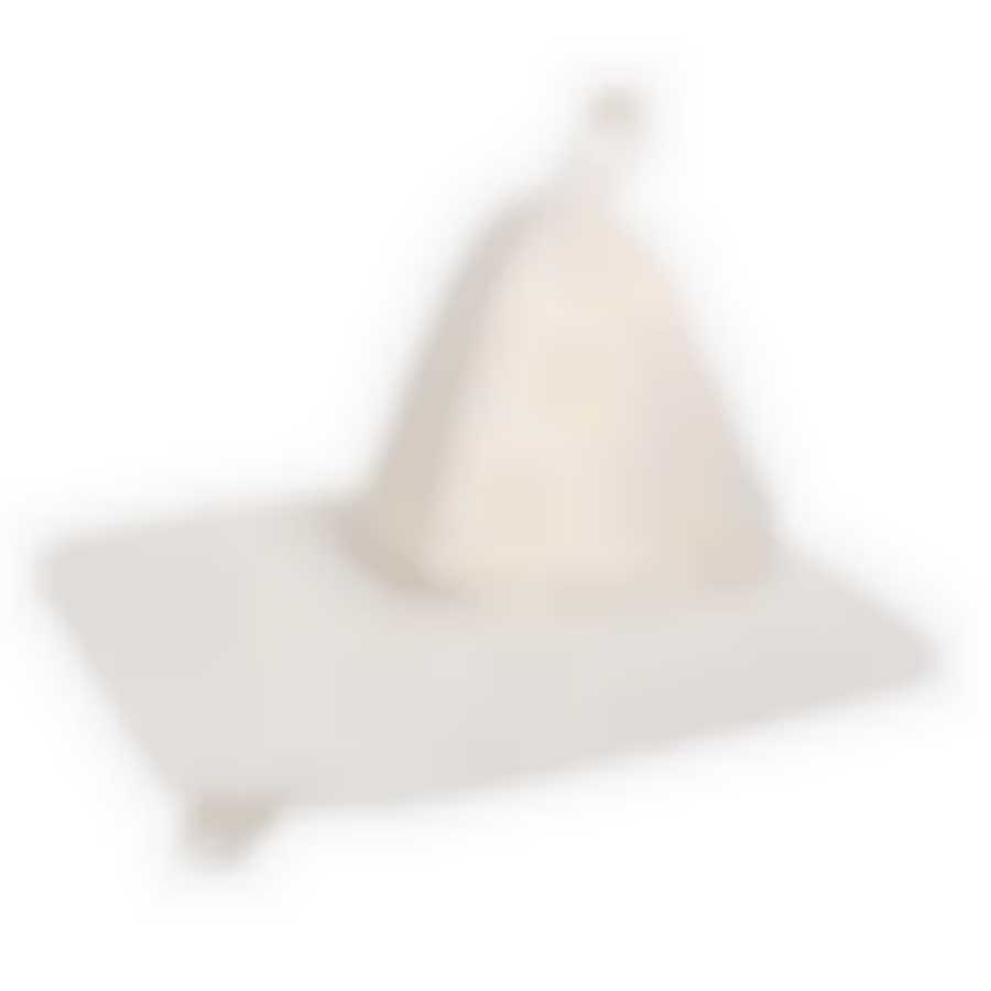 Набор из двух предметов (Шапка, коврик)