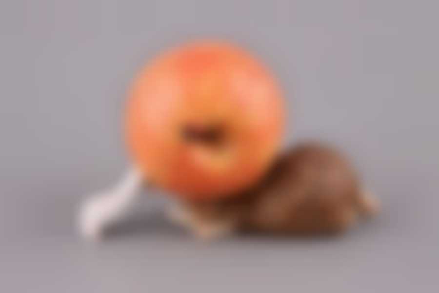 Фигурка "ЕЖИК С ЯБЛОКОМ" высота 7 см