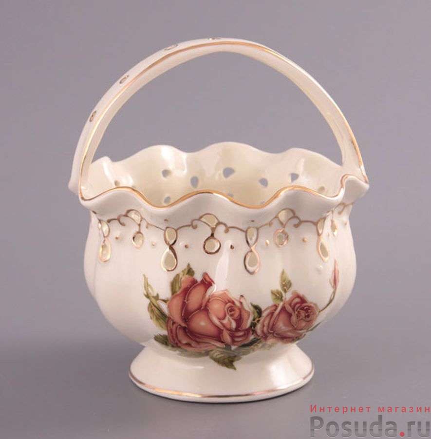 Конфетница с ручкой высота 16 см диаметр 12 см