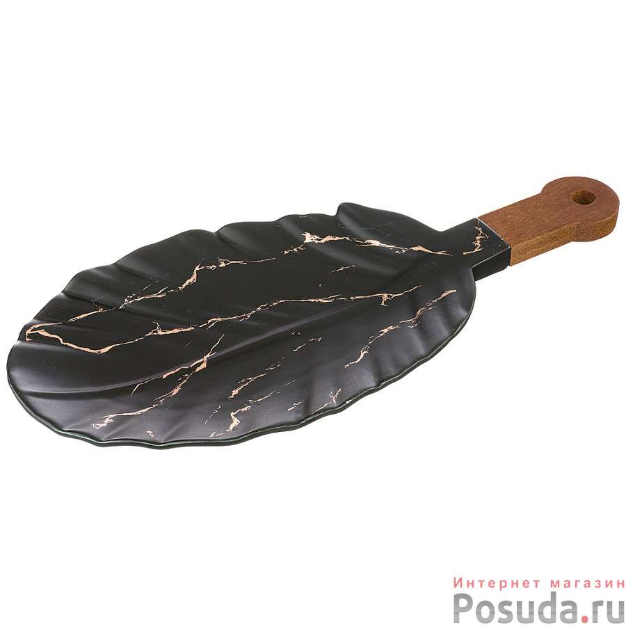 Блюдо для сервировки с деревянной ручкой коллекция Золотой мрамор цвет: black 39,5*17,8*2,5 см